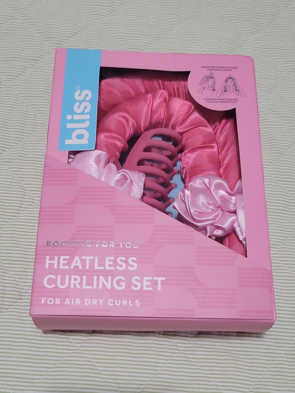 NEW- Bliss Satin Heatless Curling Kit in Bright Pink